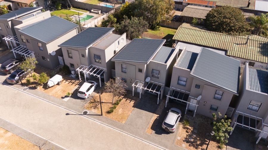 To Let 3 Bedroom Property for Rent in Windsor Park Estate Western Cape
